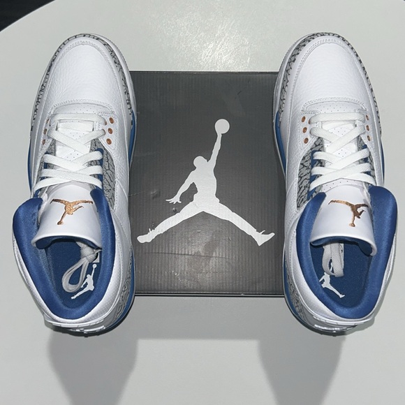 Jordan 3 Retro “Wizards” Men’s Size 10.5 - Picture 6 of 9